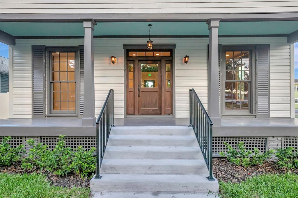 Photo of 2111 W Cleveland Street, Tampa, FL 33606 (MLS # TB8456952)