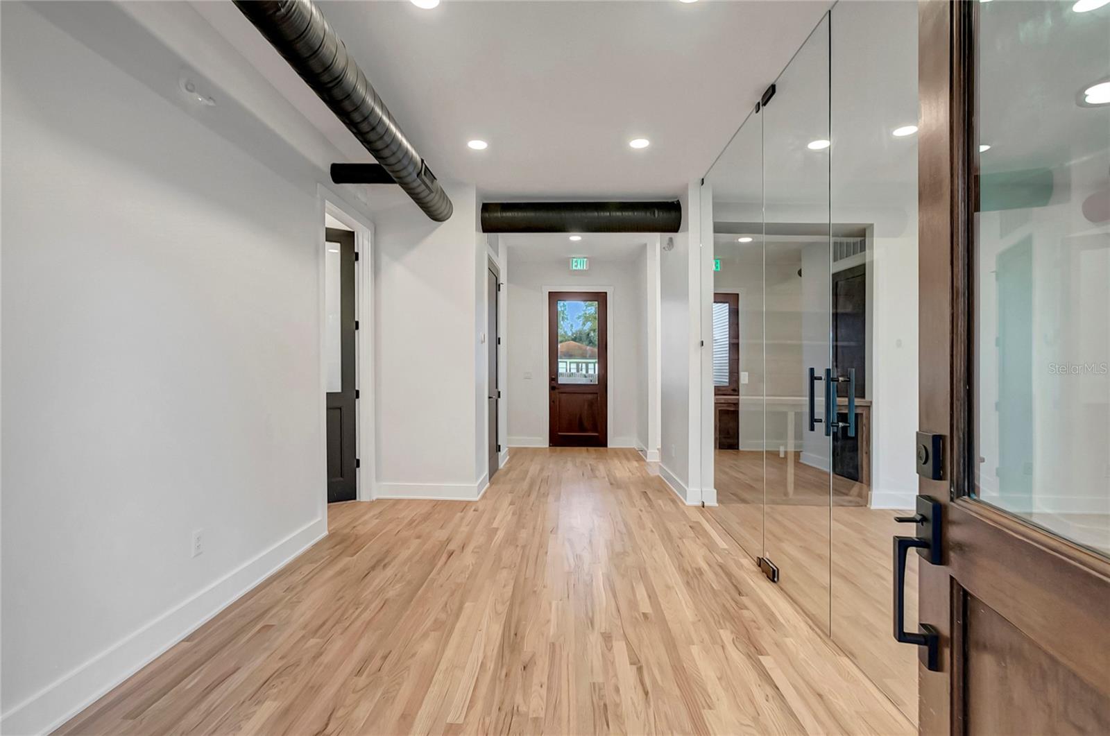 2111 W CLEVELAND STREET