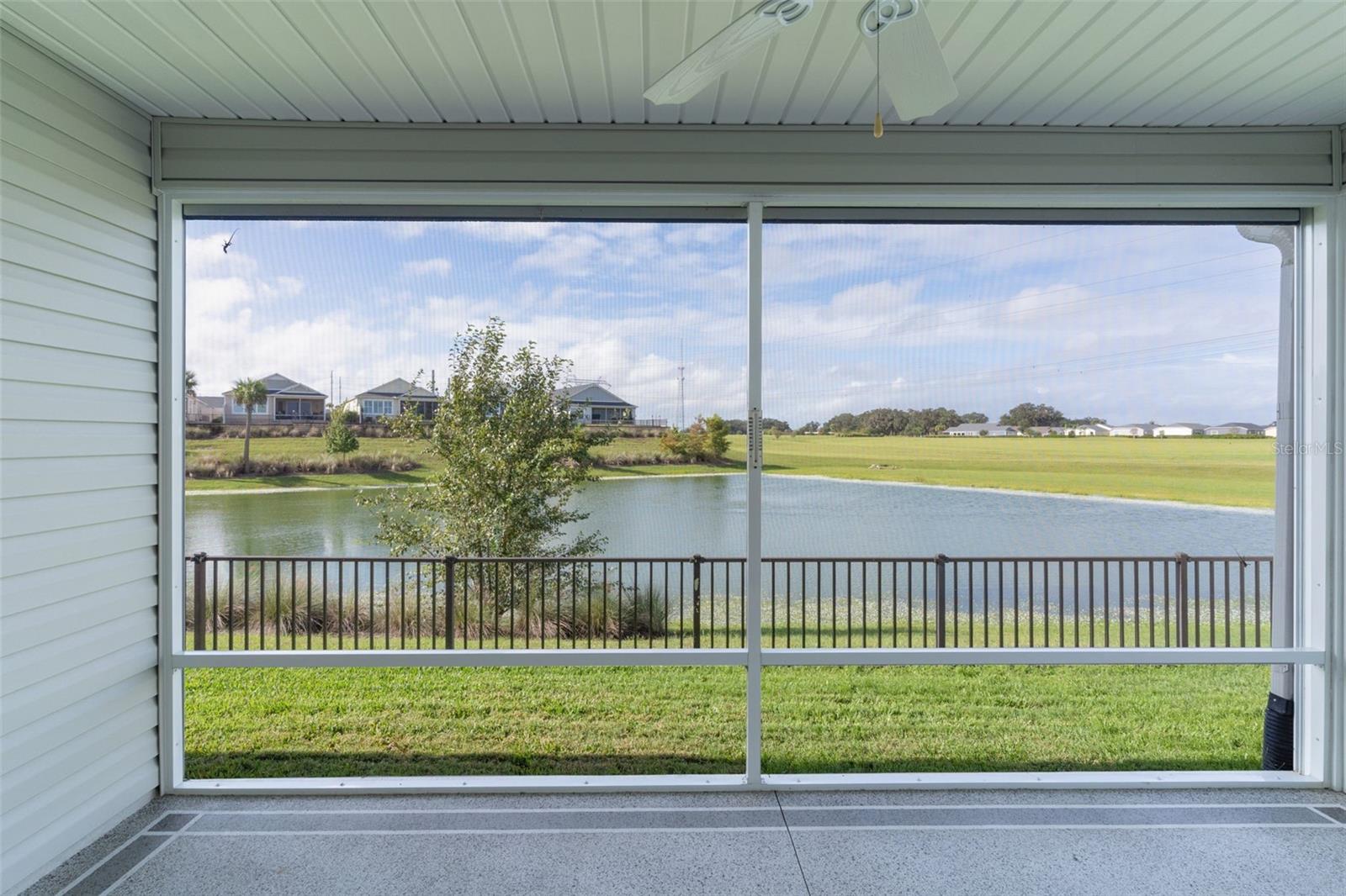 VILLAGES/SOUTHERN OAKS UN 68 - Residential