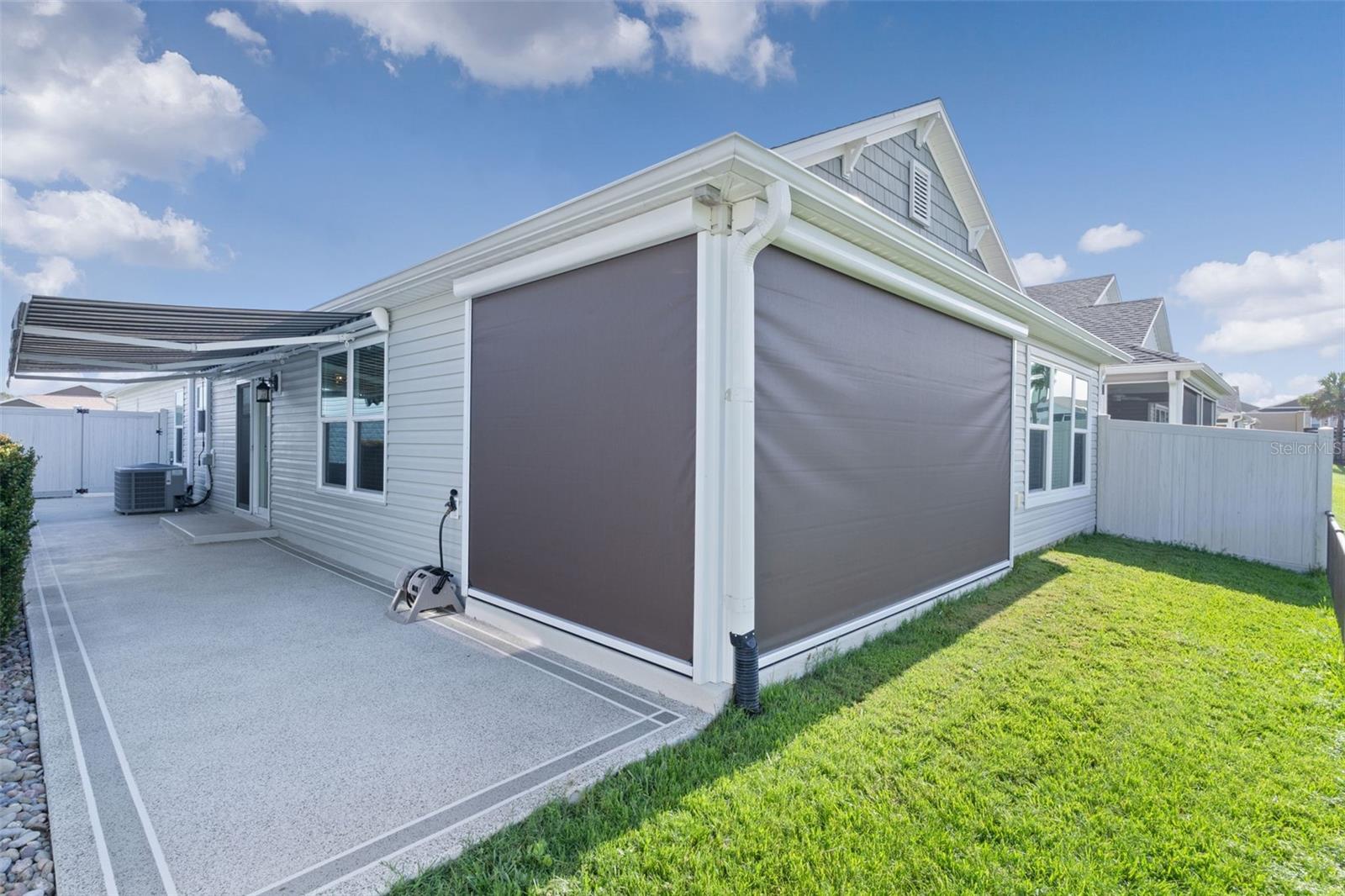 VILLAGES/SOUTHERN OAKS UN 68 - Residential