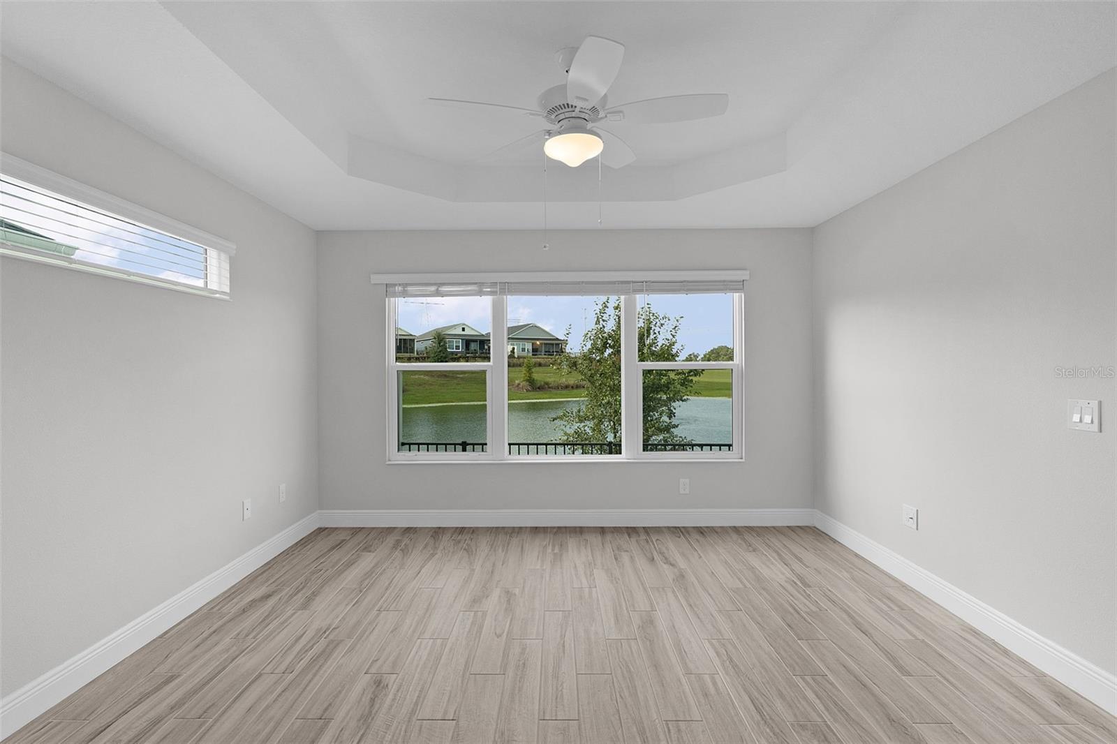VILLAGES/SOUTHERN OAKS UN 68 - Residential