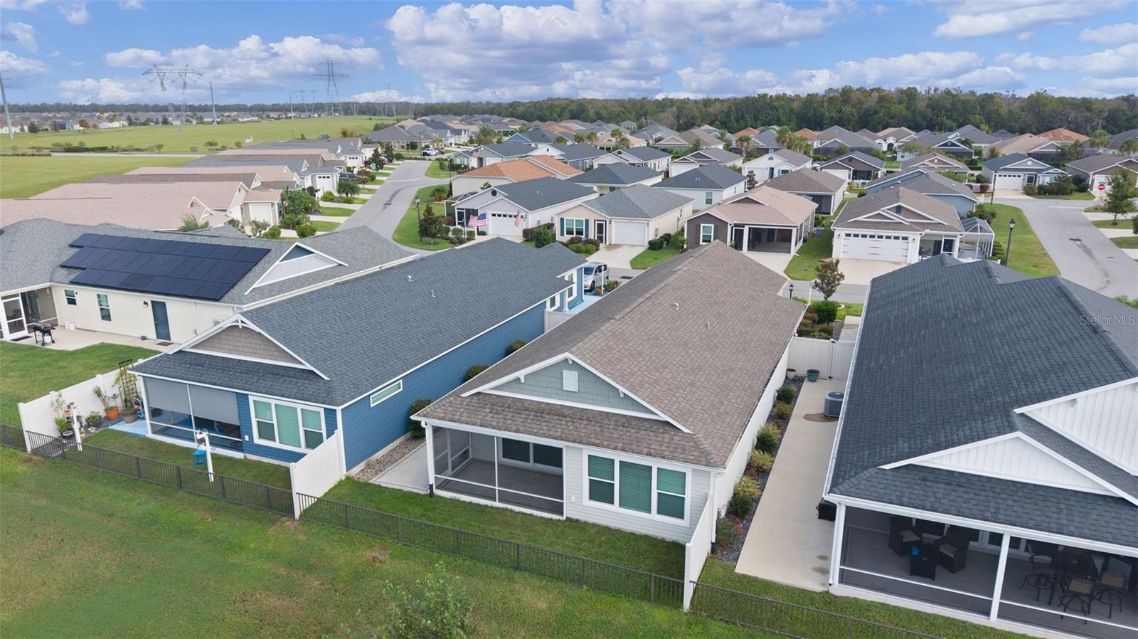 VILLAGES/SOUTHERN OAKS UN 68 - Residential