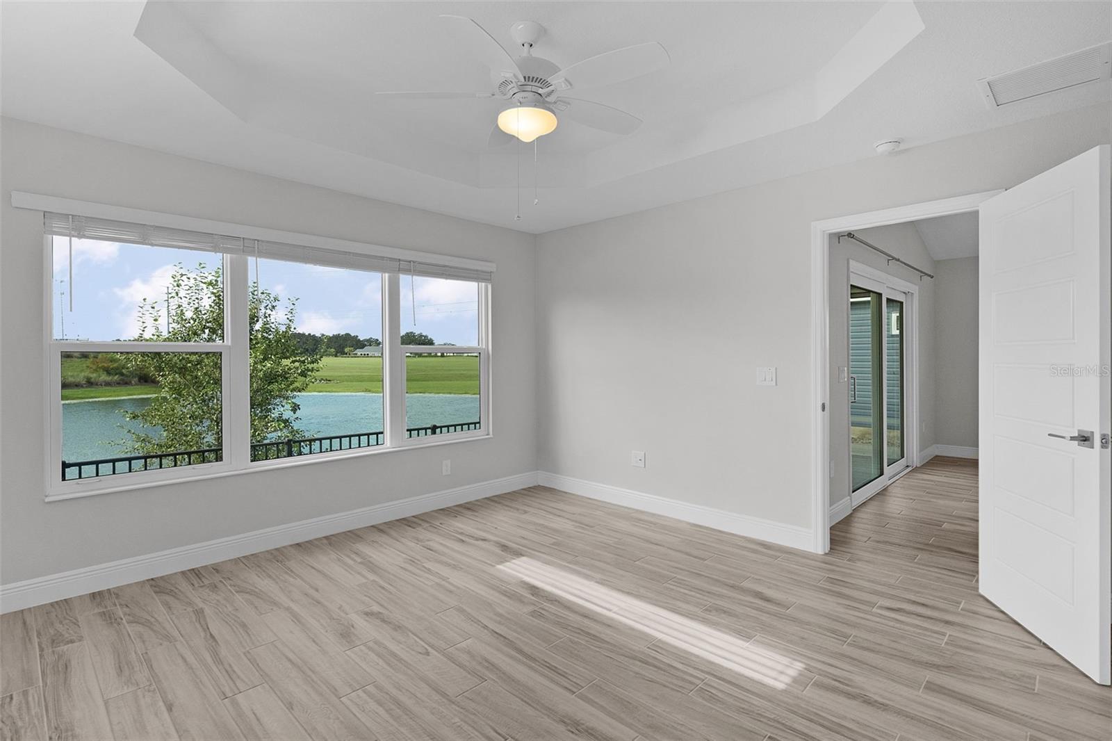 VILLAGES/SOUTHERN OAKS UN 68 - Residential