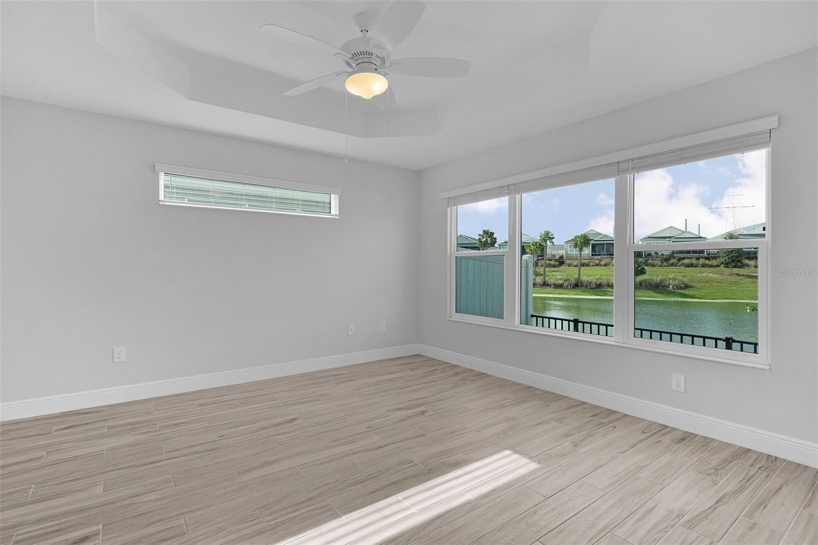 VILLAGES/SOUTHERN OAKS UN 68 - Residential