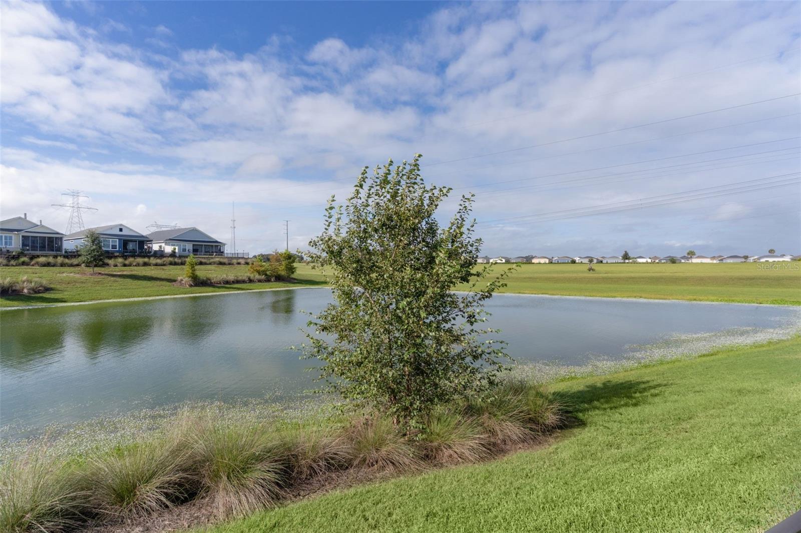VILLAGES/SOUTHERN OAKS UN 68 - Residential