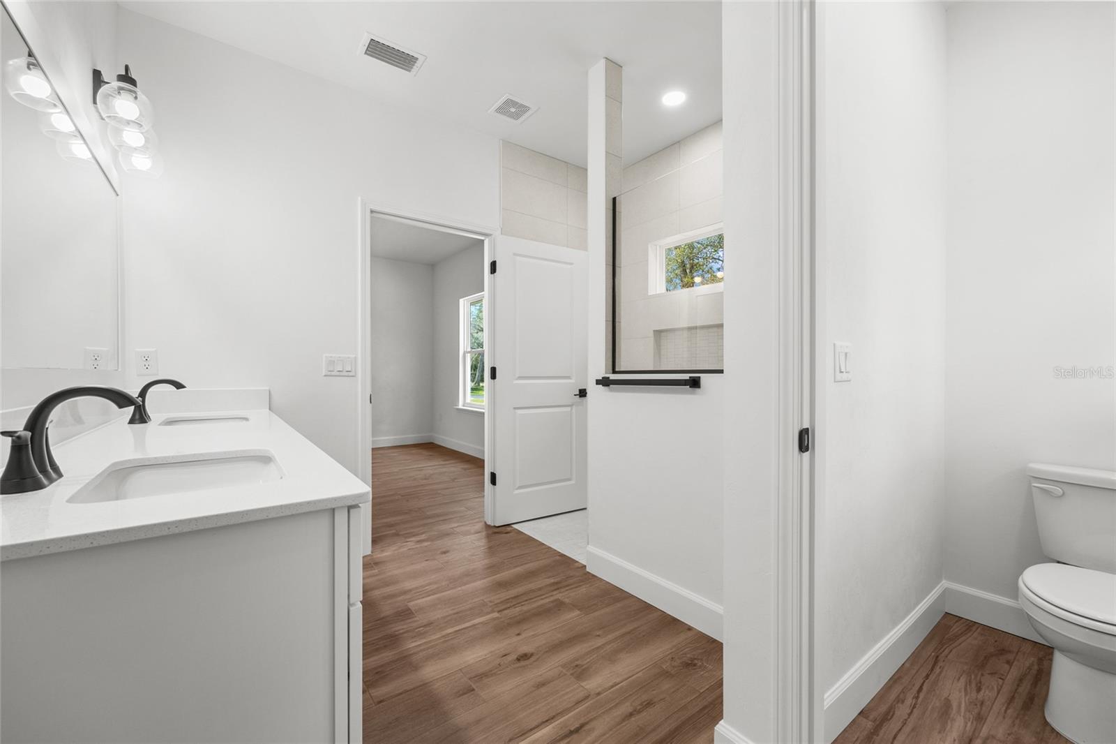 ALOMA ESTATES - Residential