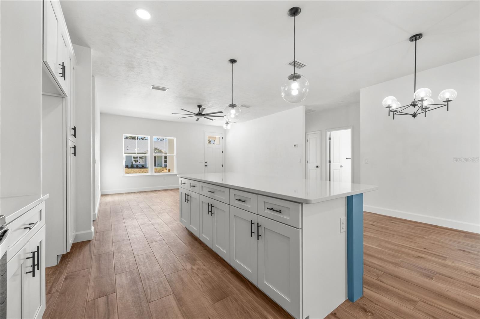 ALOMA ESTATES - Residential