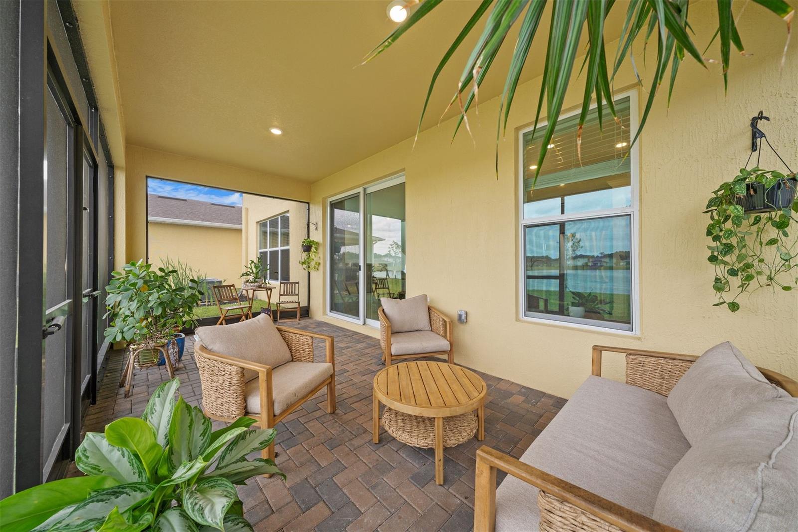 PALM VISTA EVERLANDS - Residential