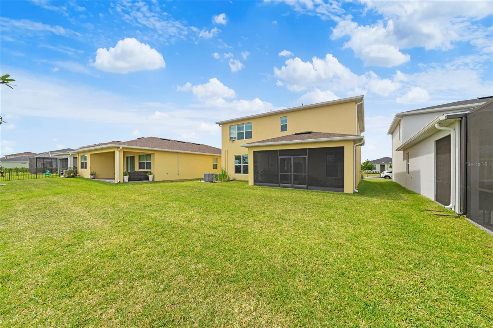 PALM VISTA EVERLANDS - Residential