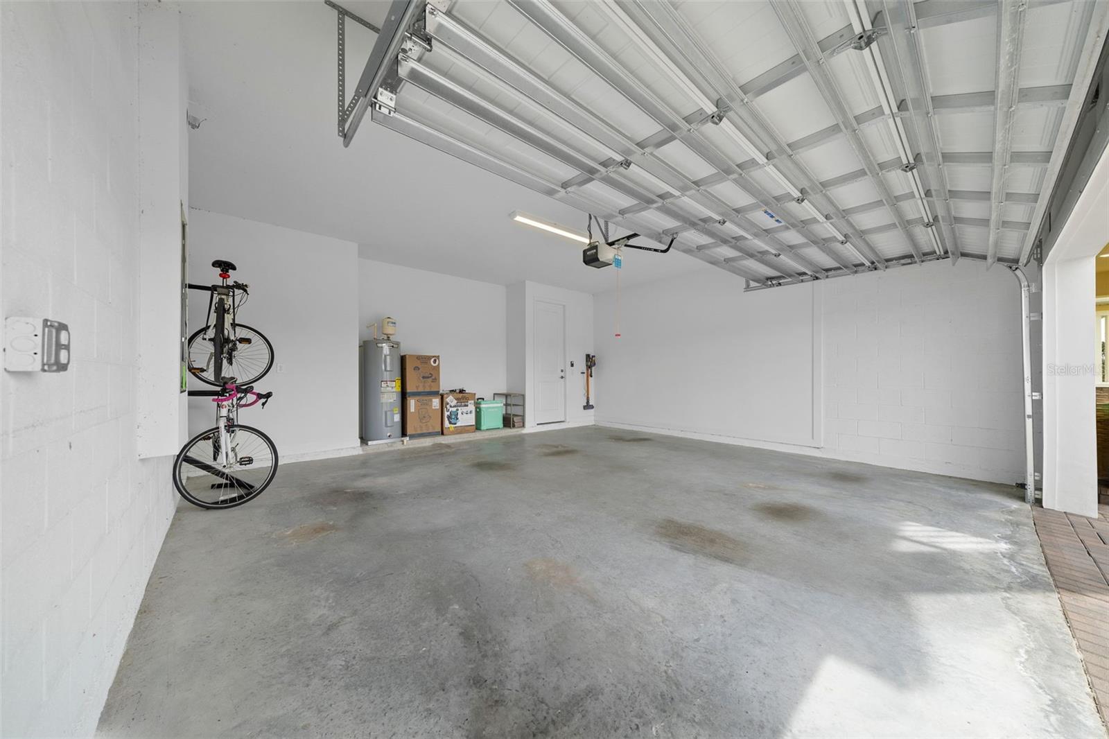 PALM VISTA EVERLANDS - Residential