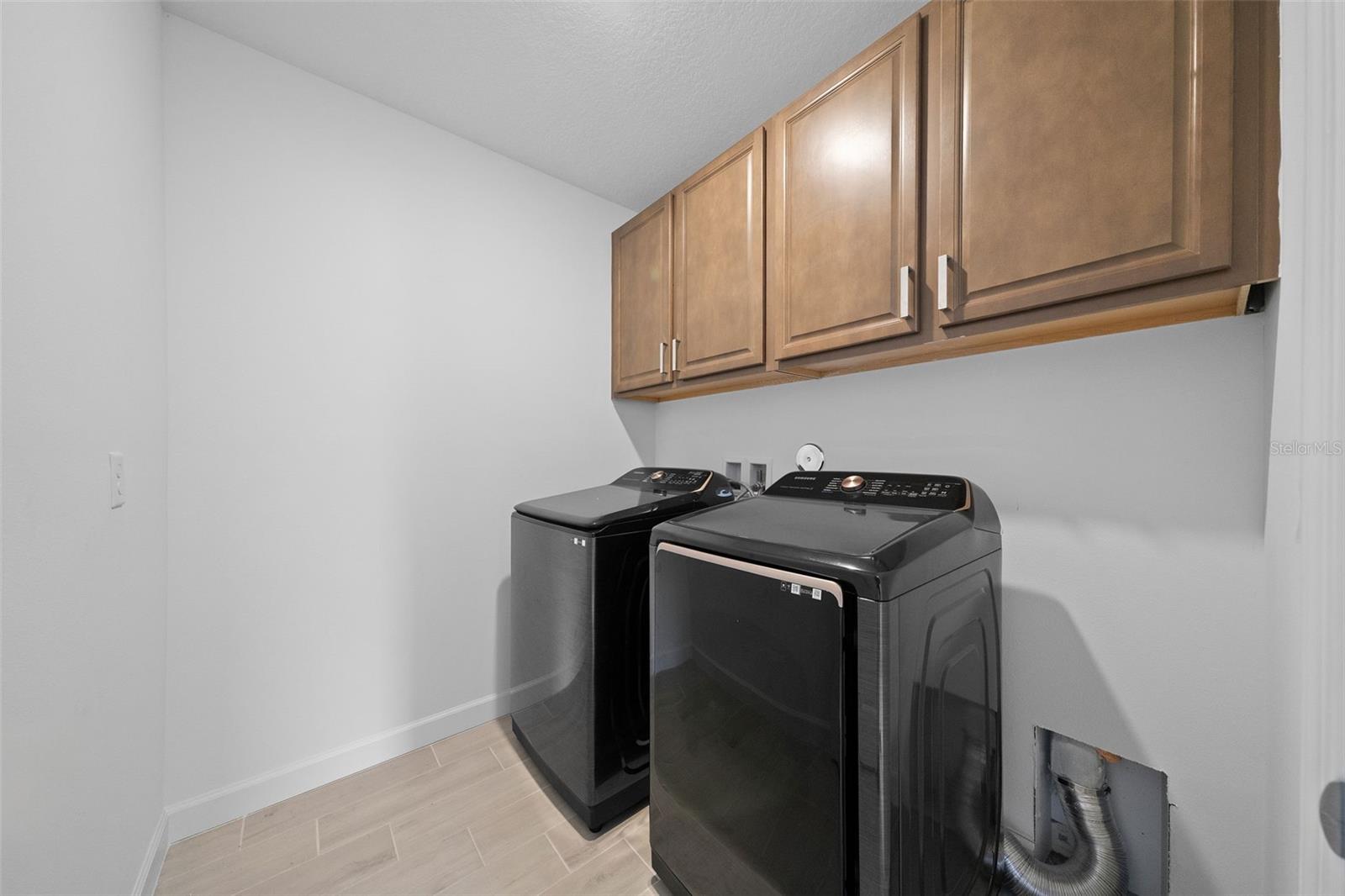 PALM VISTA EVERLANDS - Residential