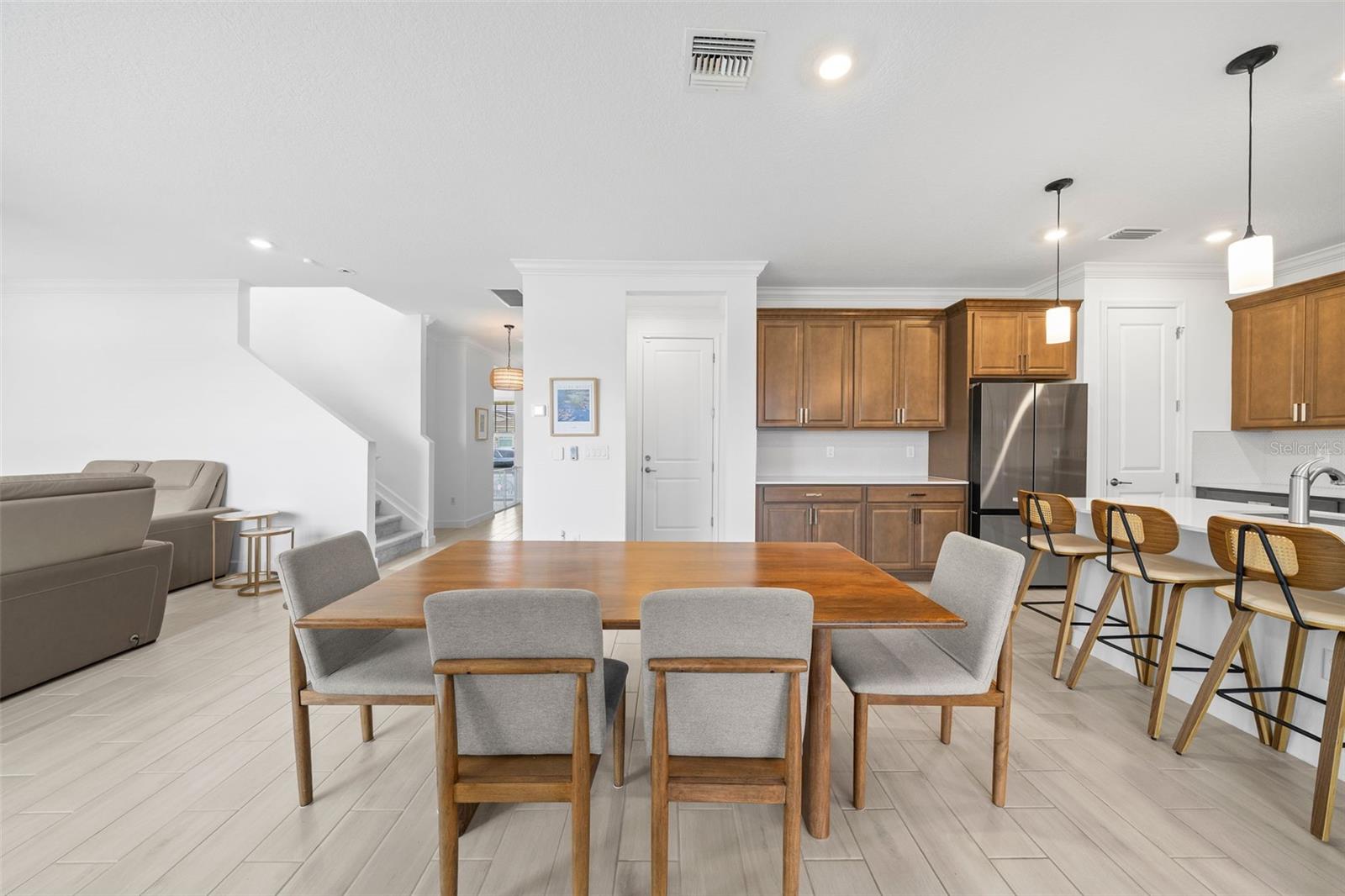 PALM VISTA EVERLANDS - Residential