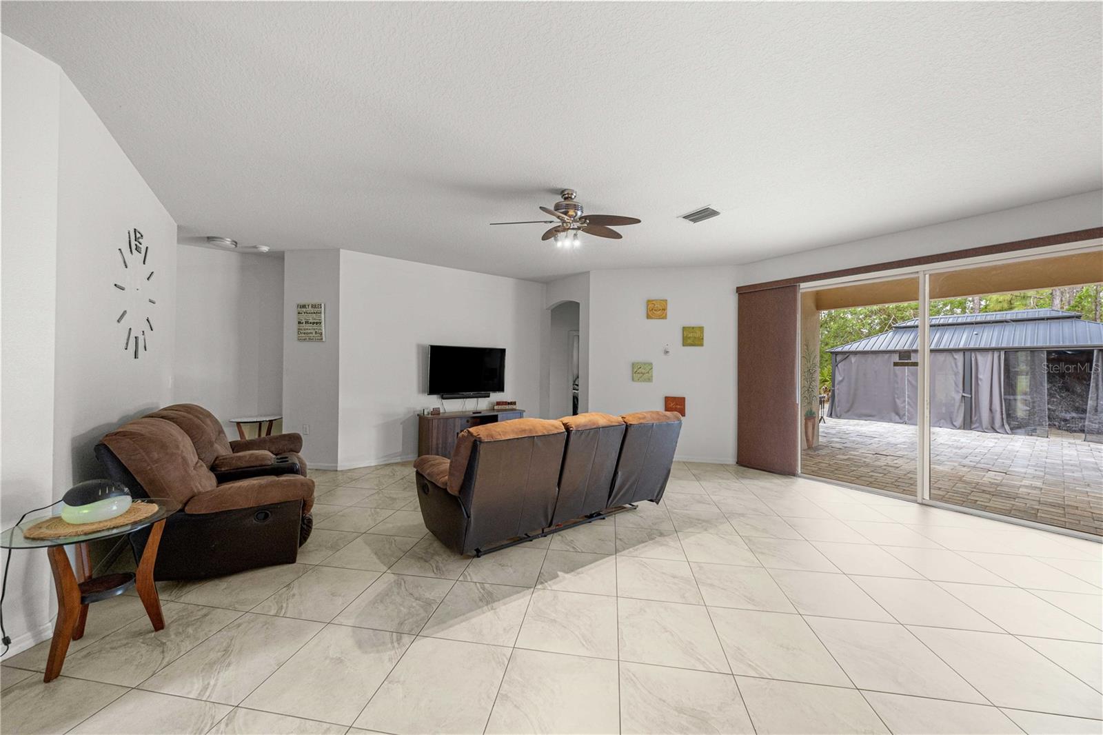 ROLLING HILLS UN 01 - Residential