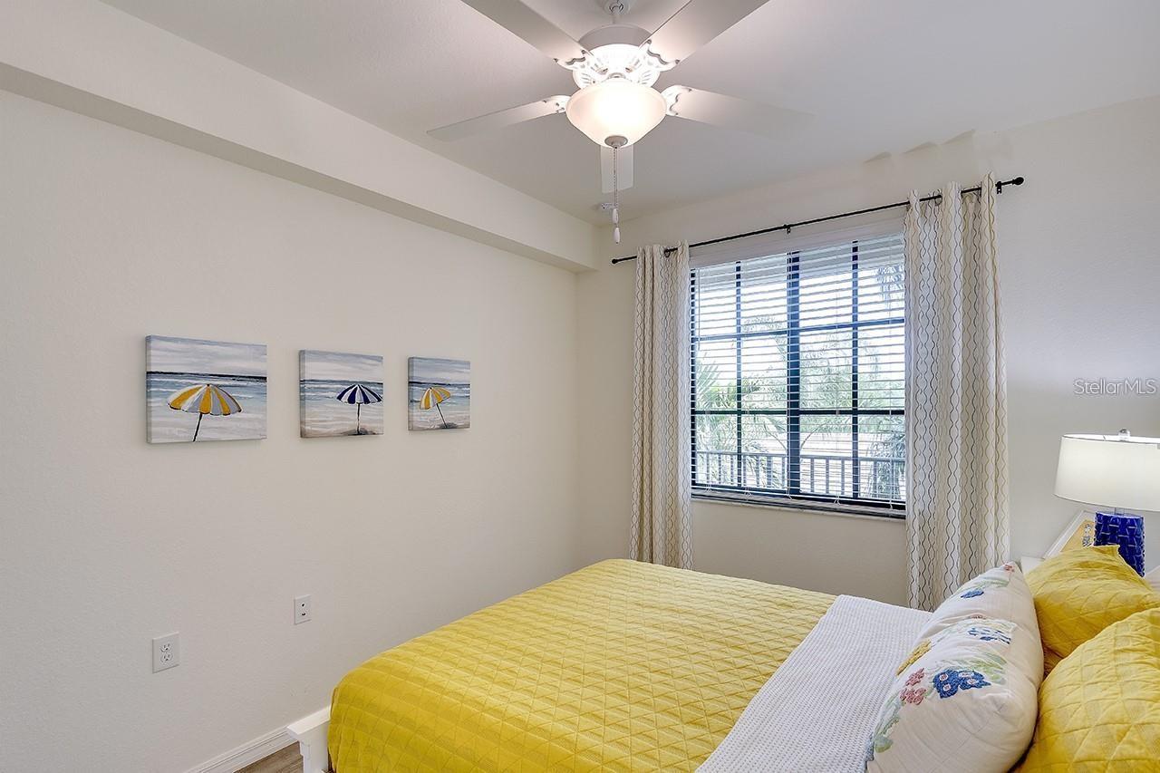 LAKEWOOD NATIONAL - Residential