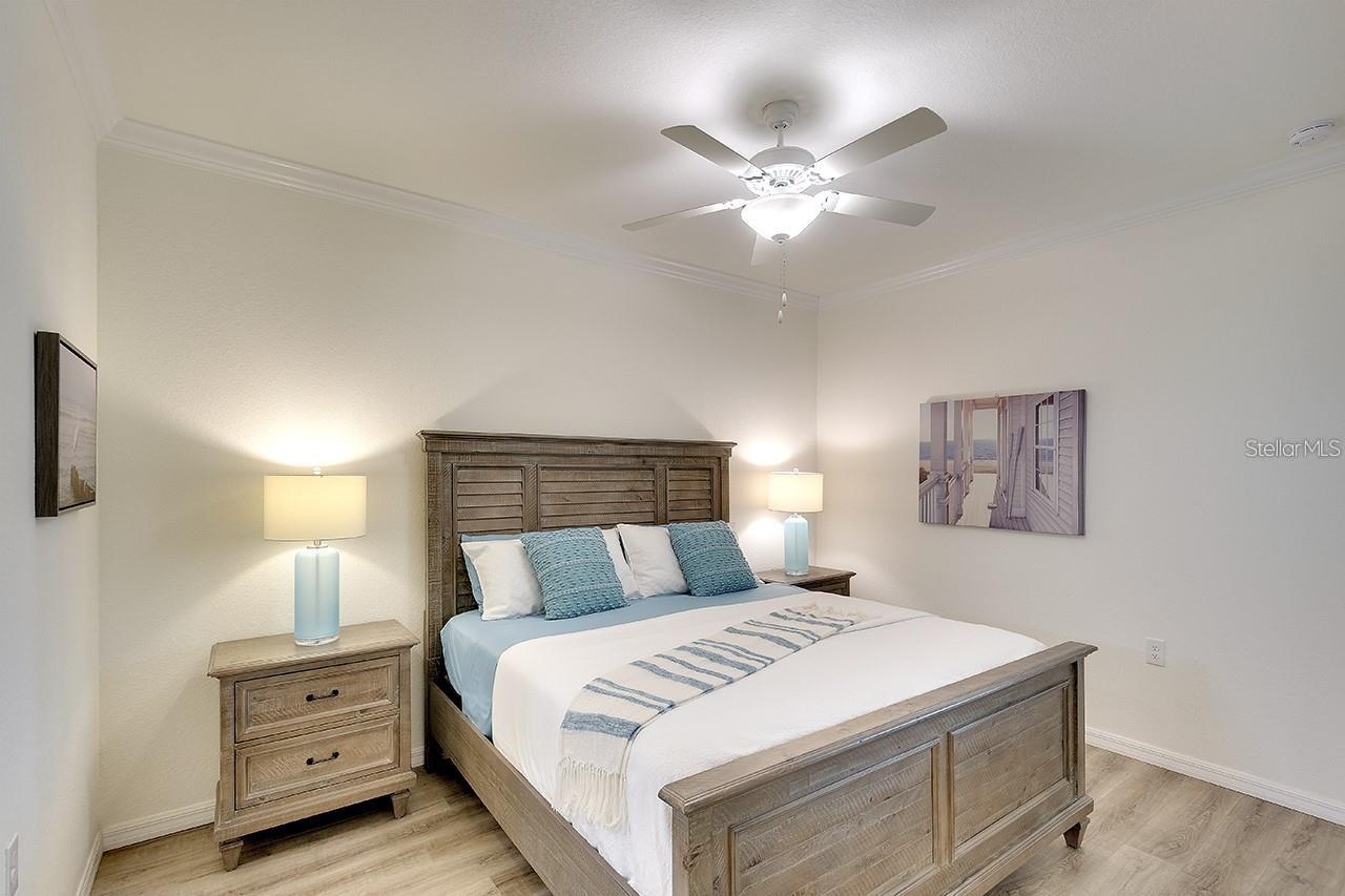 LAKEWOOD NATIONAL - Residential