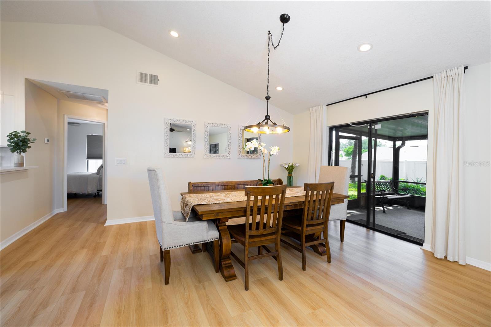 SILVER WOODS PH 02 - Residential