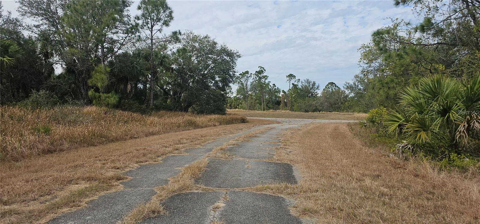 PORT CHARLOTTE SUB 44 - Land