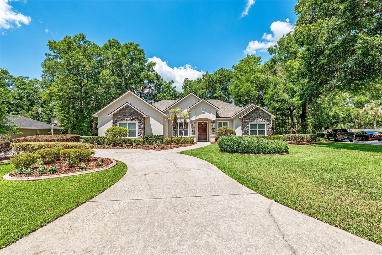 DALTON WOODS - Residential