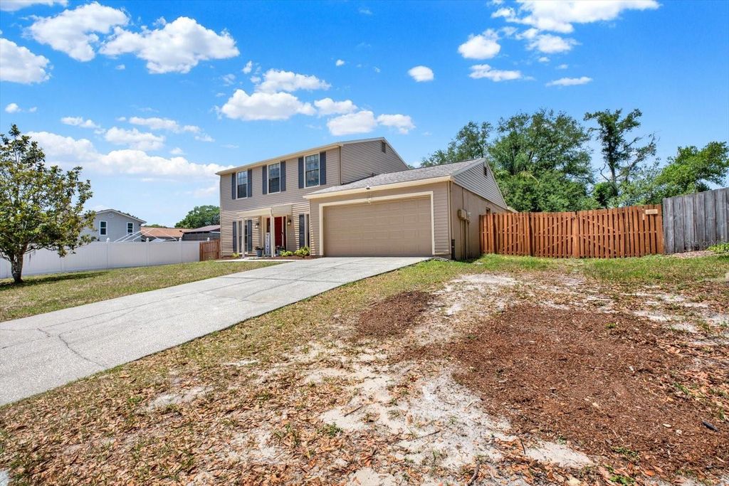 Photo of 1509 Foggy Ridge Parkway, Lutz, FL 33559 (MLS # TB8508187)