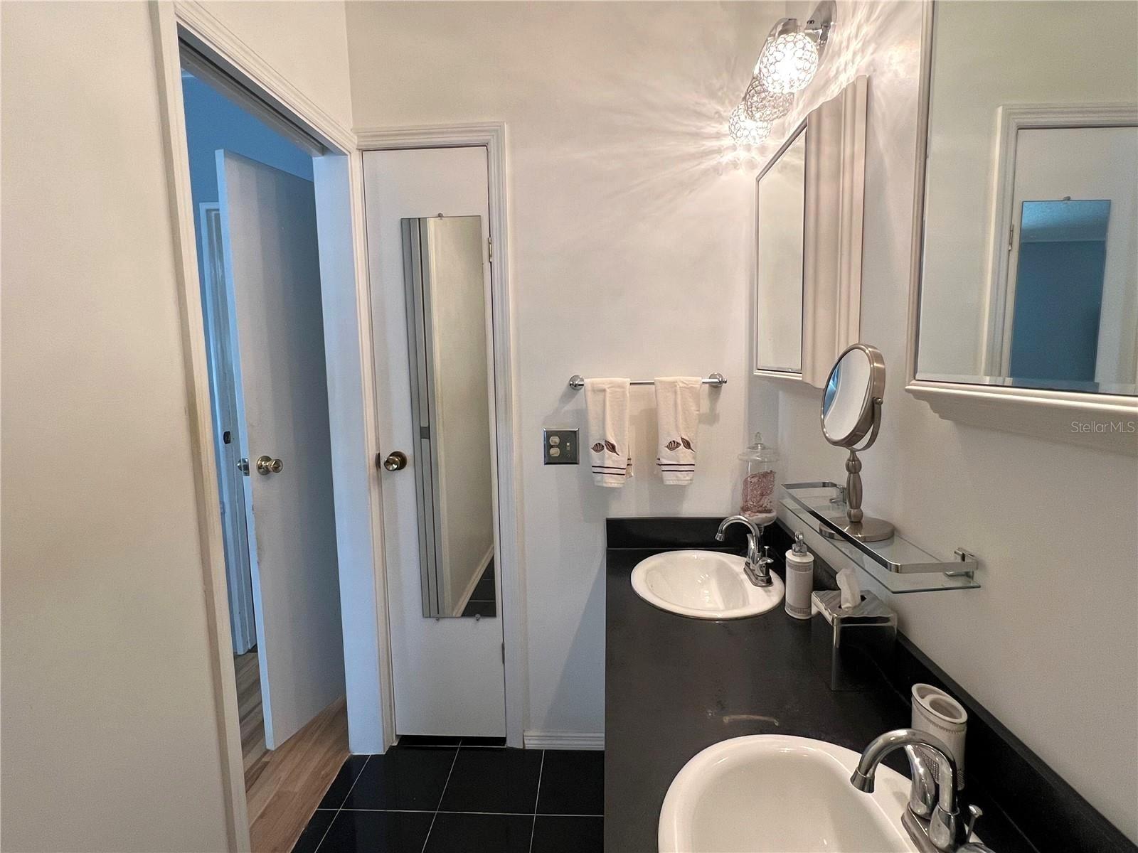 HARBOR COVE - Residential