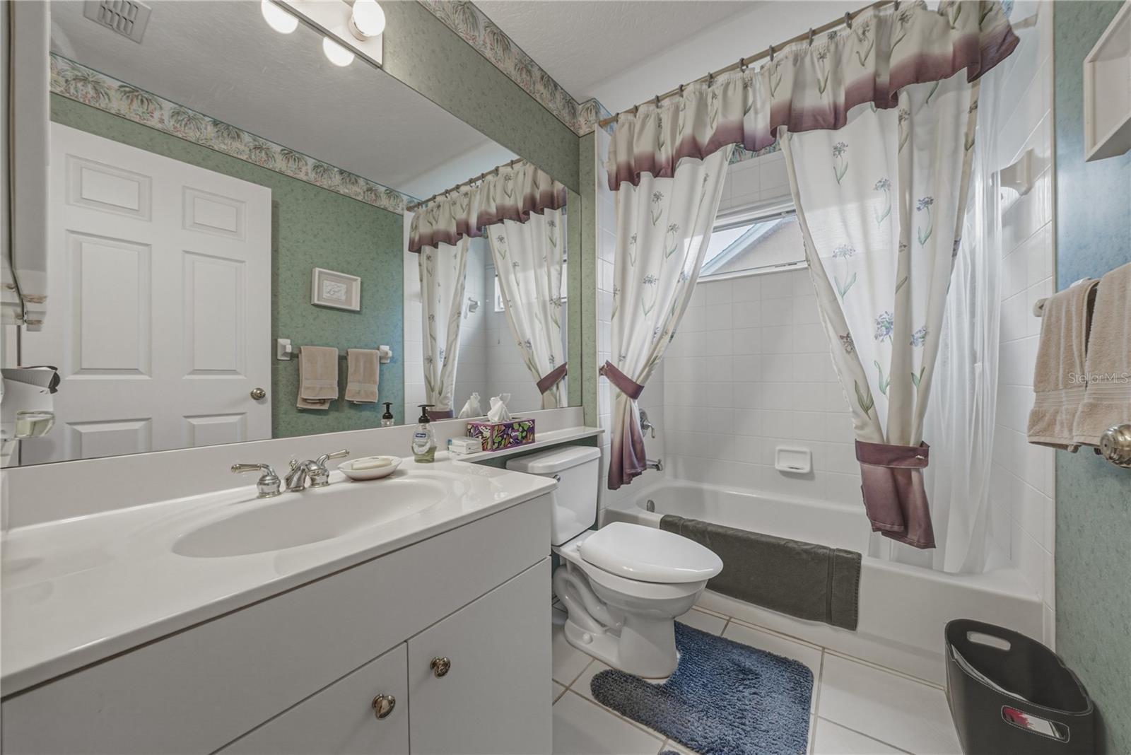 FAIRWAY OAKS FIRST ADD - Residential