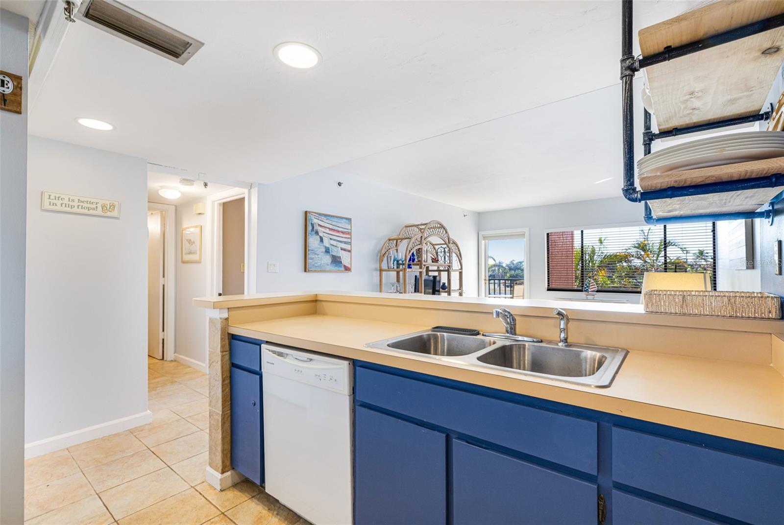 KEEL CLUB CONDO - Residential