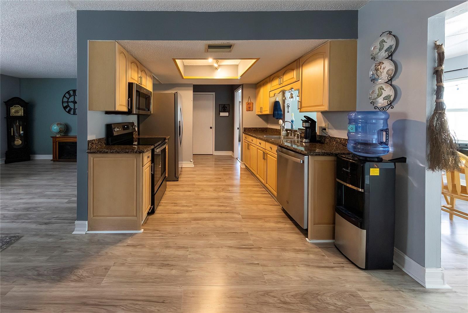 939 SILVER SPRINGS TERRACE NW, PORT CHARLOTTE, FL, 33948 4 939 SILVER SPRINGS TERRACE NW