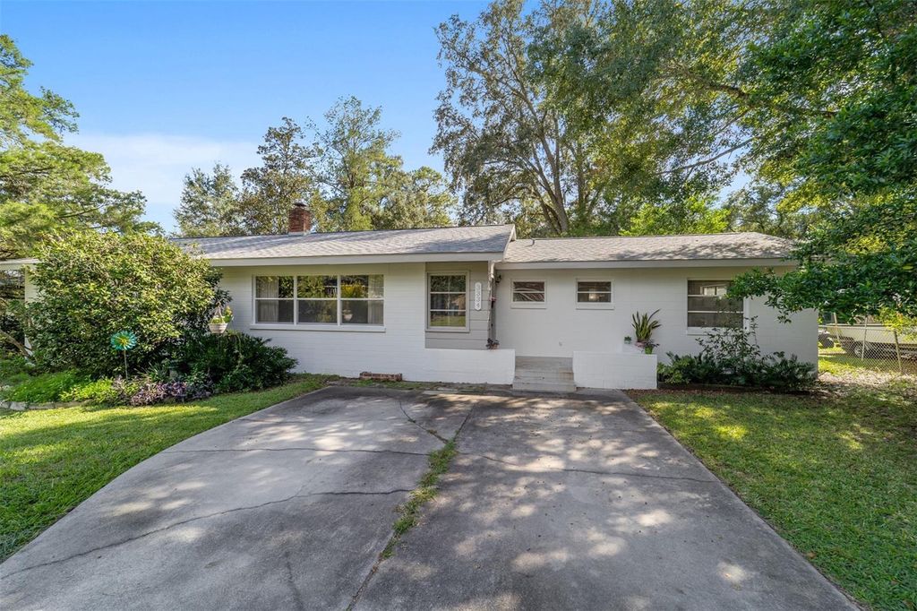 Photo of 3334 SE 4th Street, Ocala, FL 34471 (MLS # OM711784)