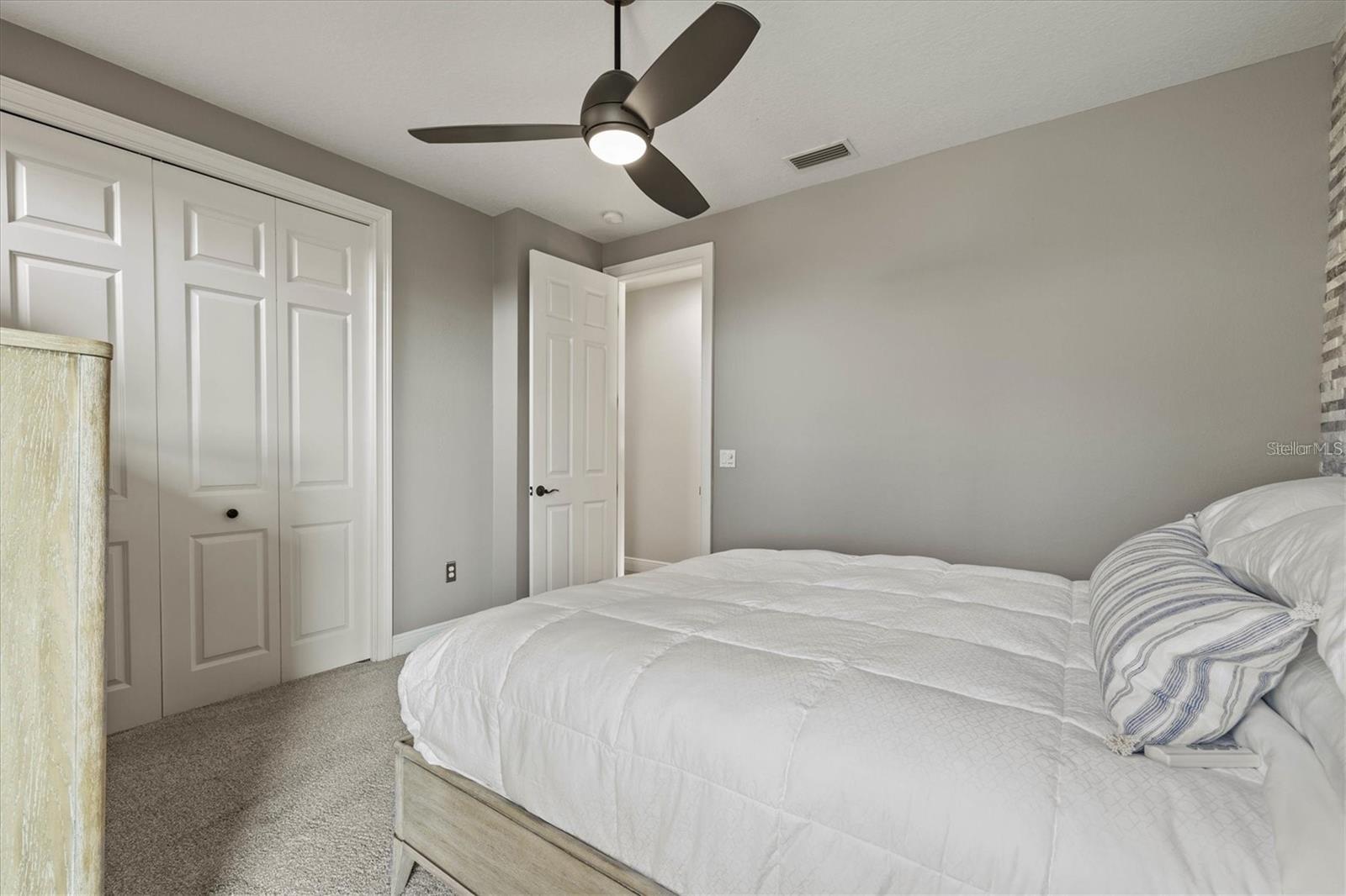 HARBOUR WALK - Residential Lease