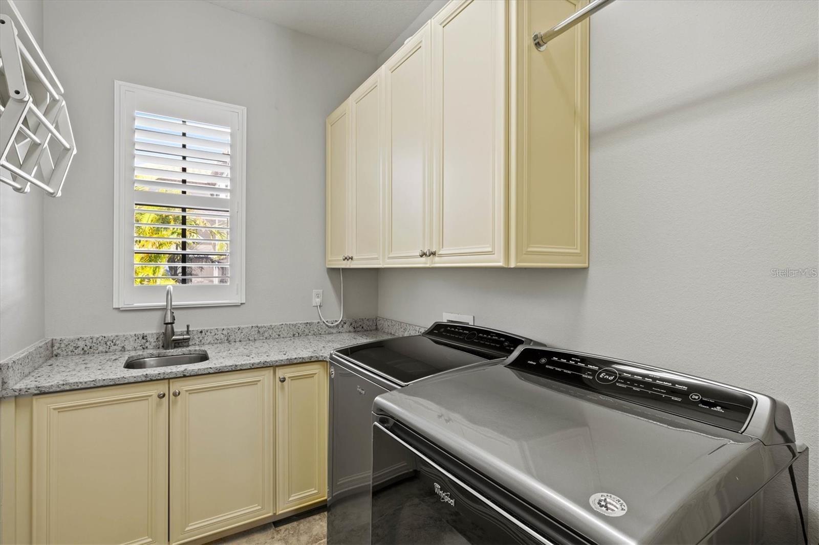 HARBOUR WALK - Residential Lease