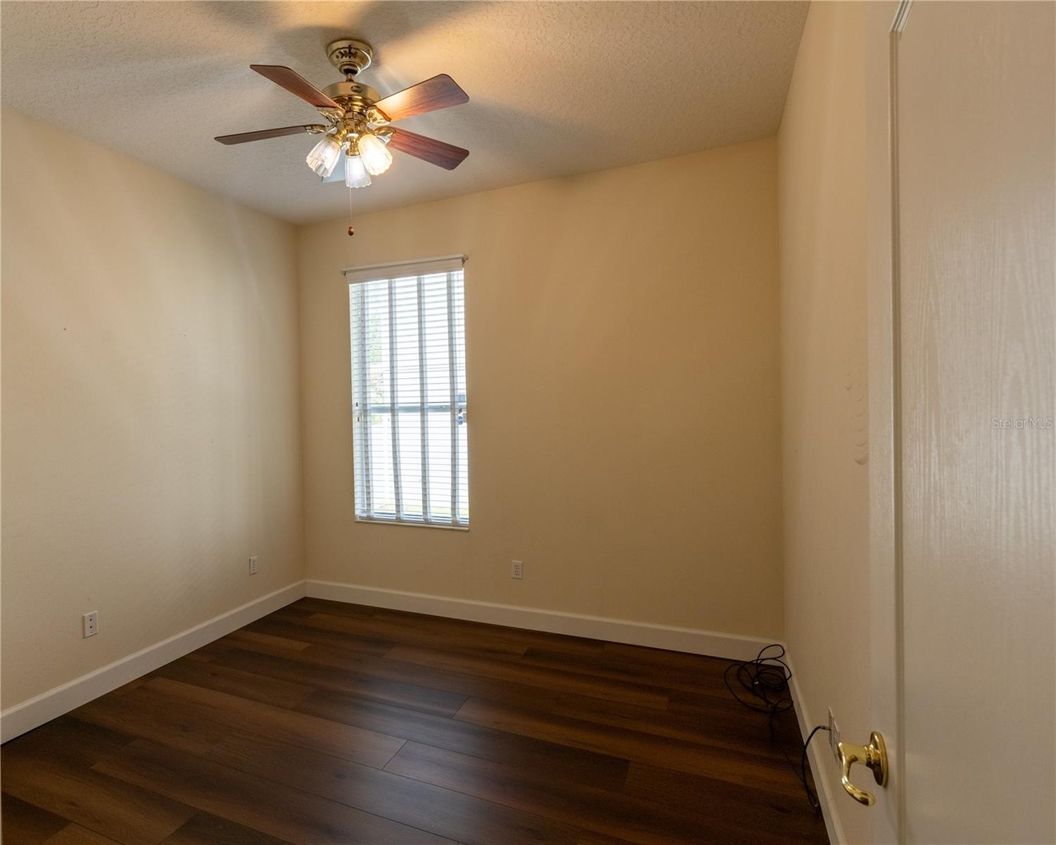 WINDSOR LANDING - Residential