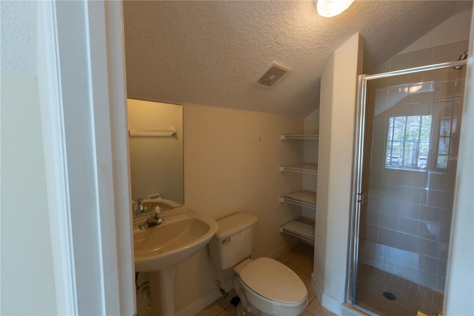 WINDSOR LANDING - Residential