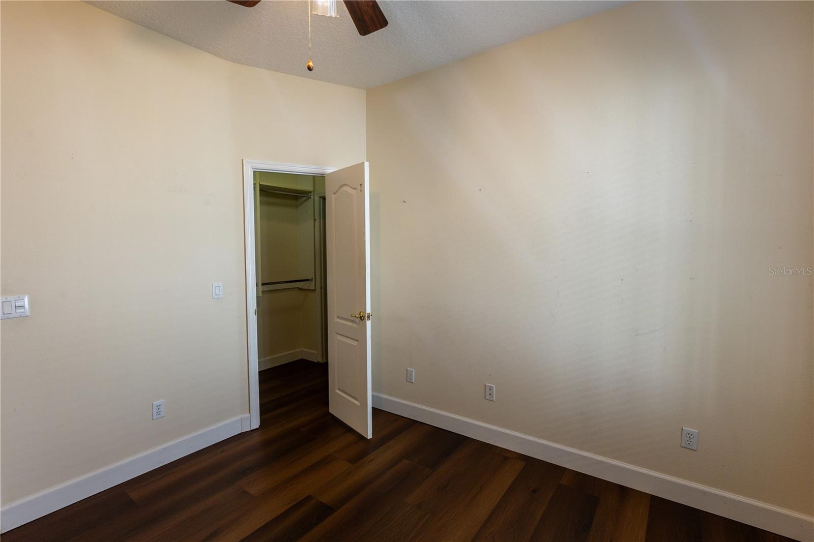 WINDSOR LANDING - Residential