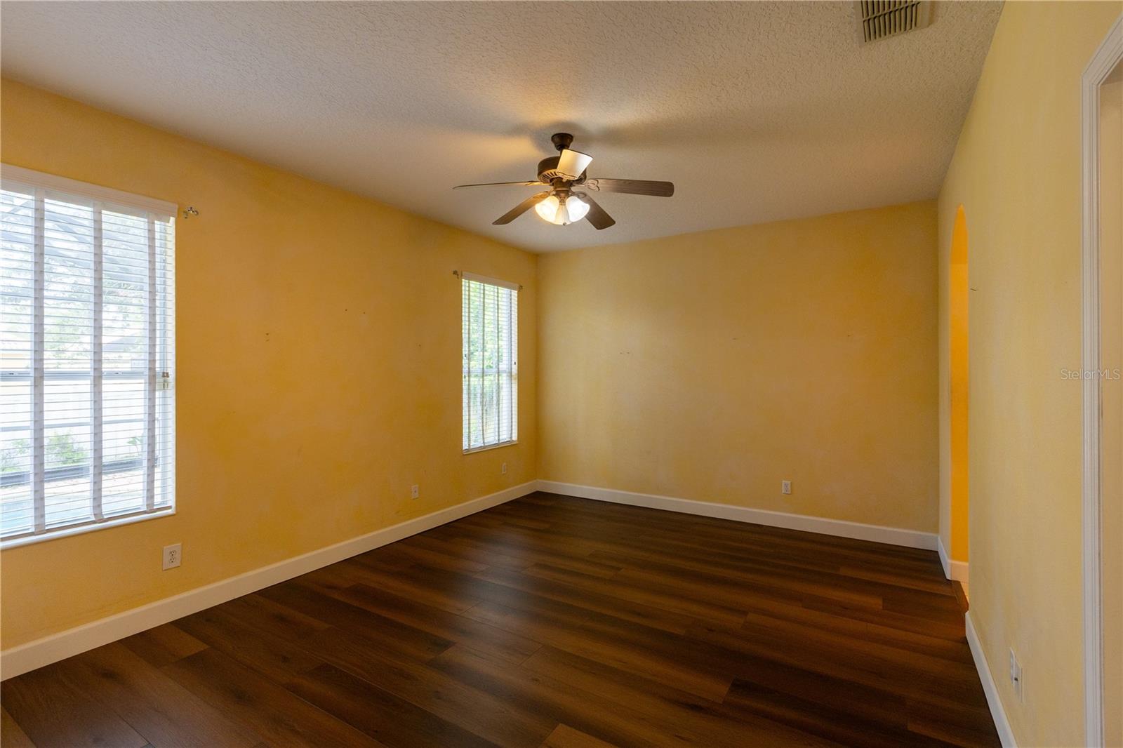 WINDSOR LANDING - Residential