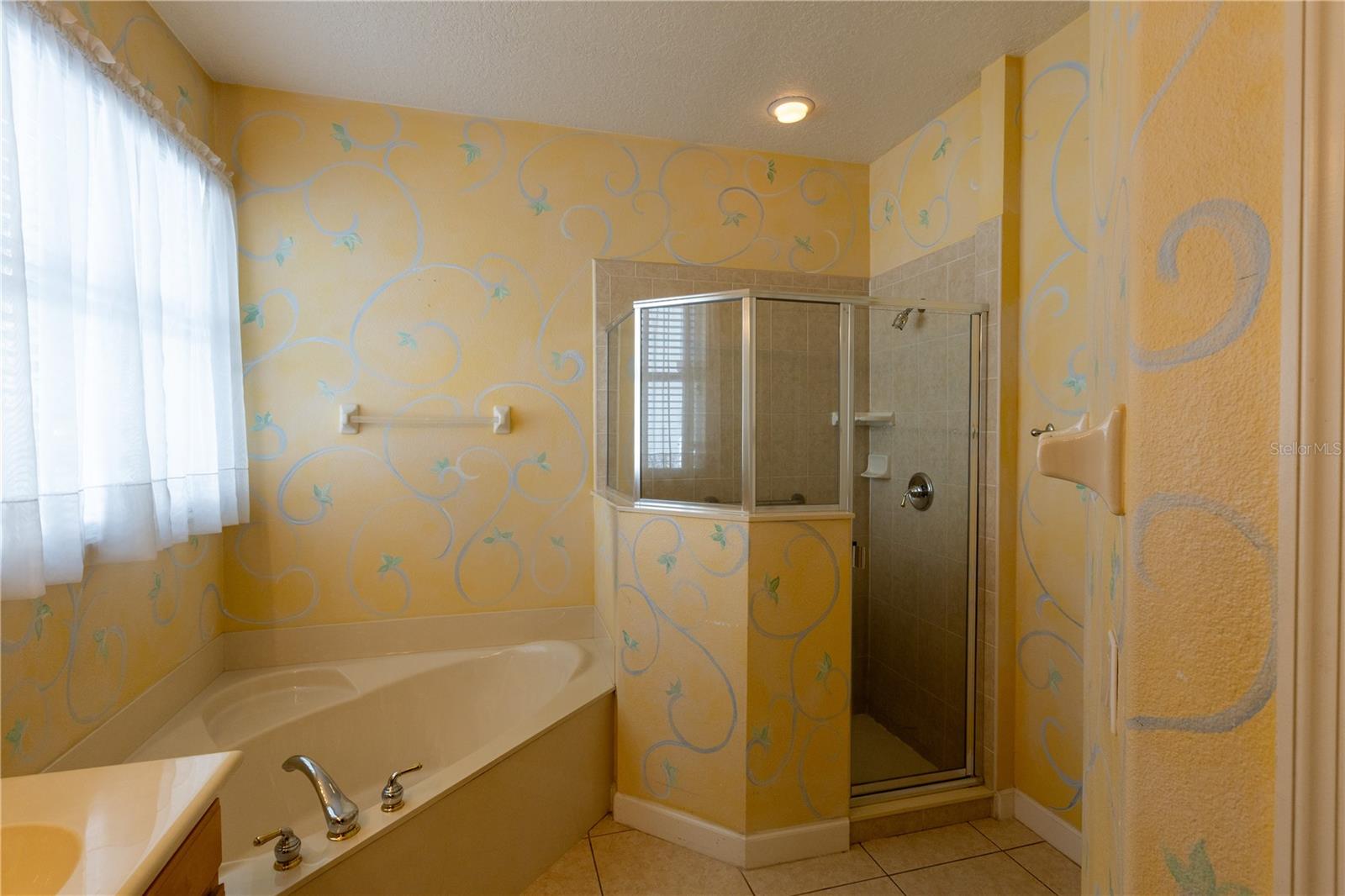 WINDSOR LANDING - Residential