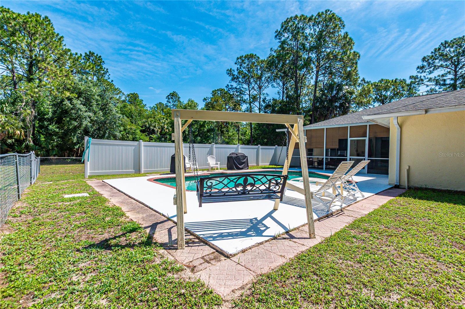 QUAIL HOLLOW PINES - Residential