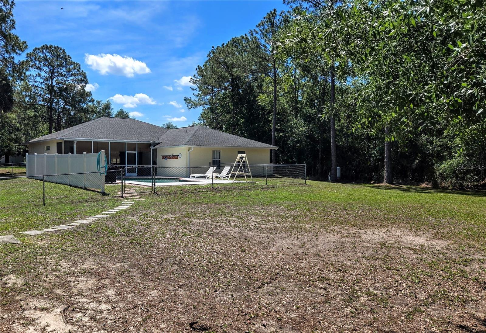QUAIL HOLLOW PINES - Residential