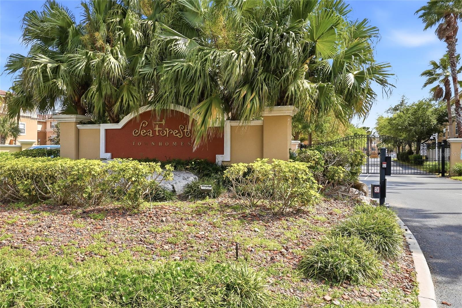 SEA FOREST BEACH CLUB TWNHMS - Residential