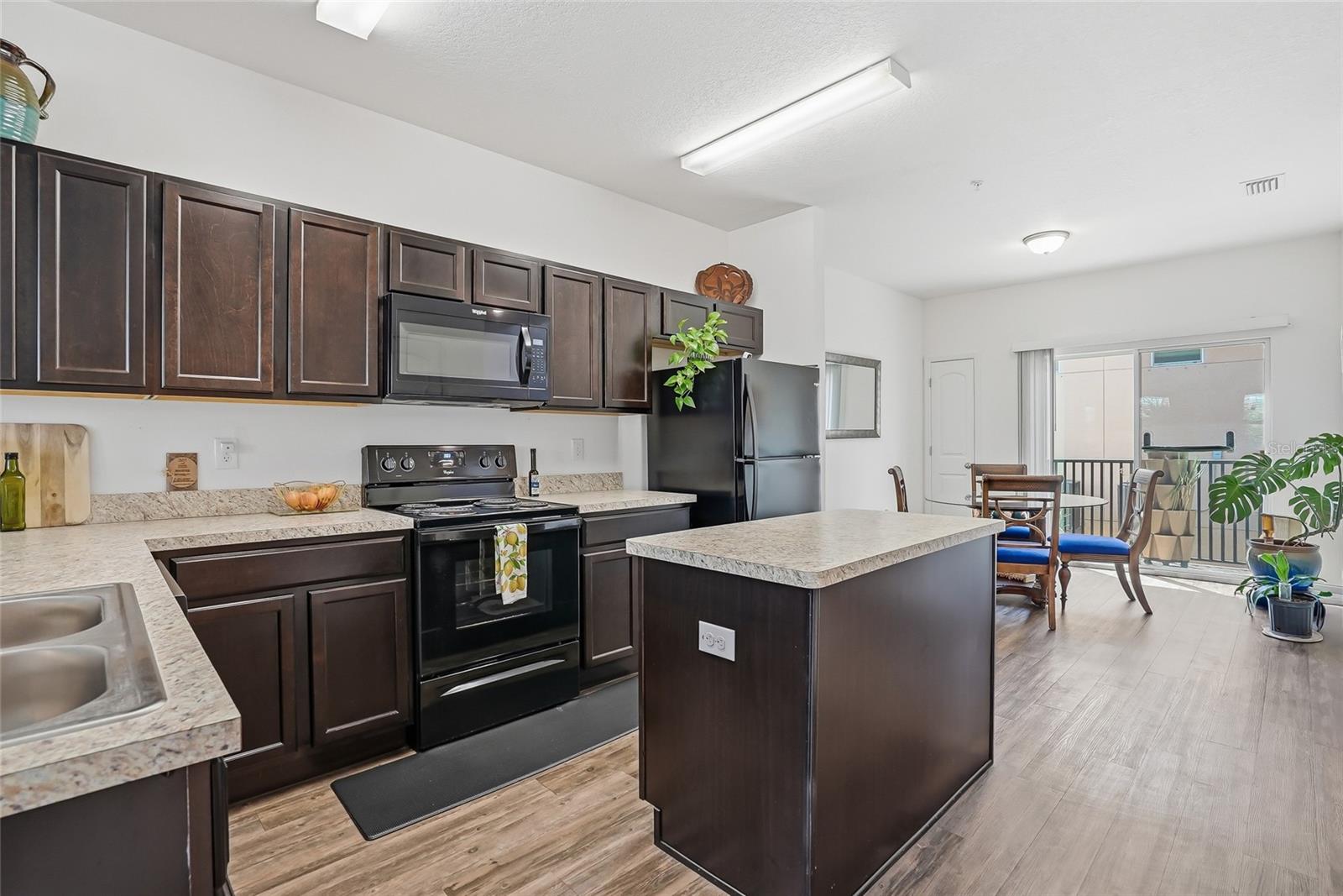 SEA FOREST BEACH CLUB TWNHMS - Residential