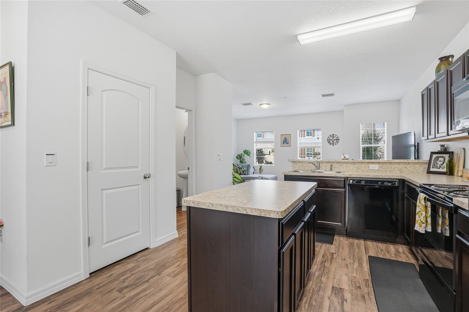 SEA FOREST BEACH CLUB TWNHMS - Residential