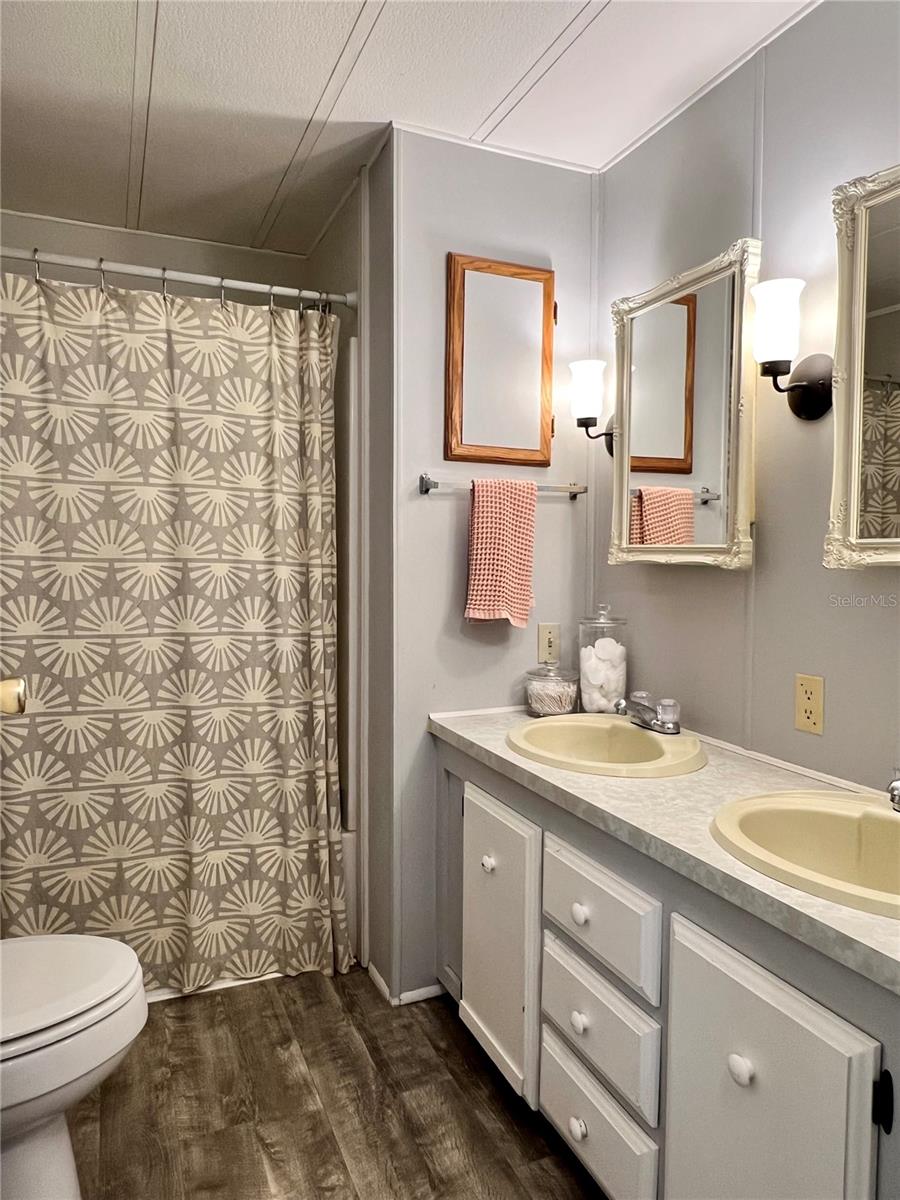 BROOKRIDGE COMM - Residential