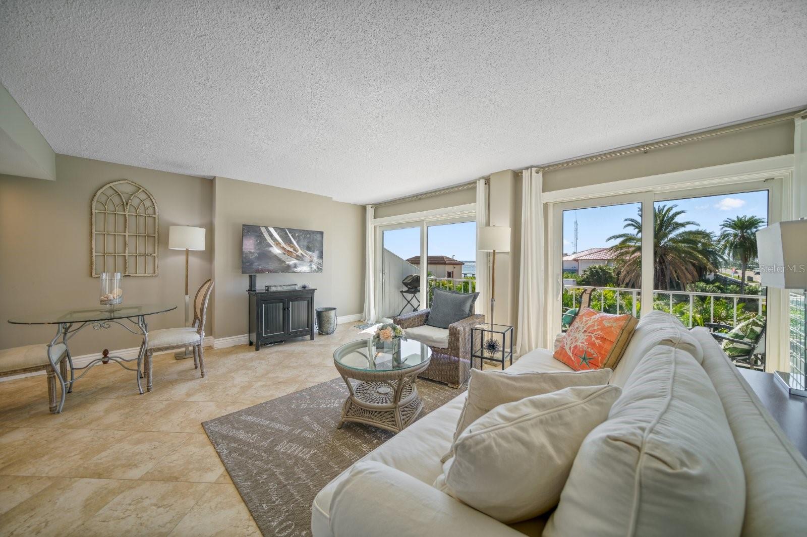 SAND KEY CONDO-BAYSIDE GARDENS III - Residential Lease