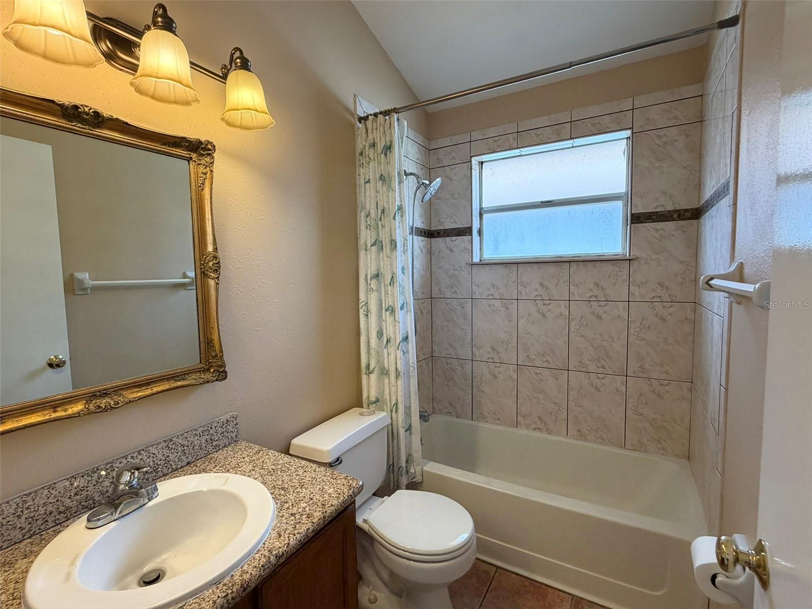 REMINGTON OAKS AT THE CROSSINGS - Residential Lease