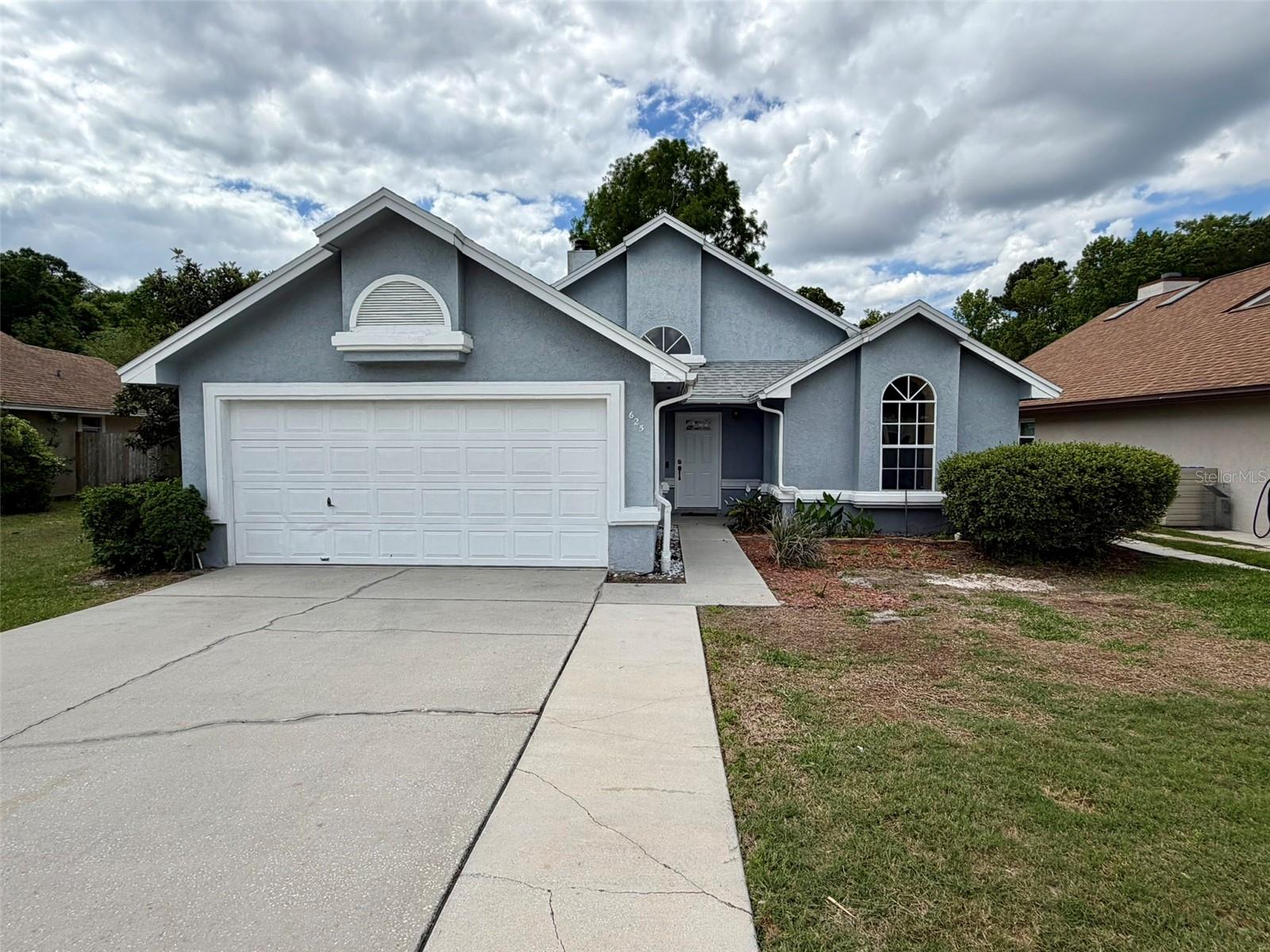 REMINGTON OAKS AT THE CROSSINGS - Residential Lease
