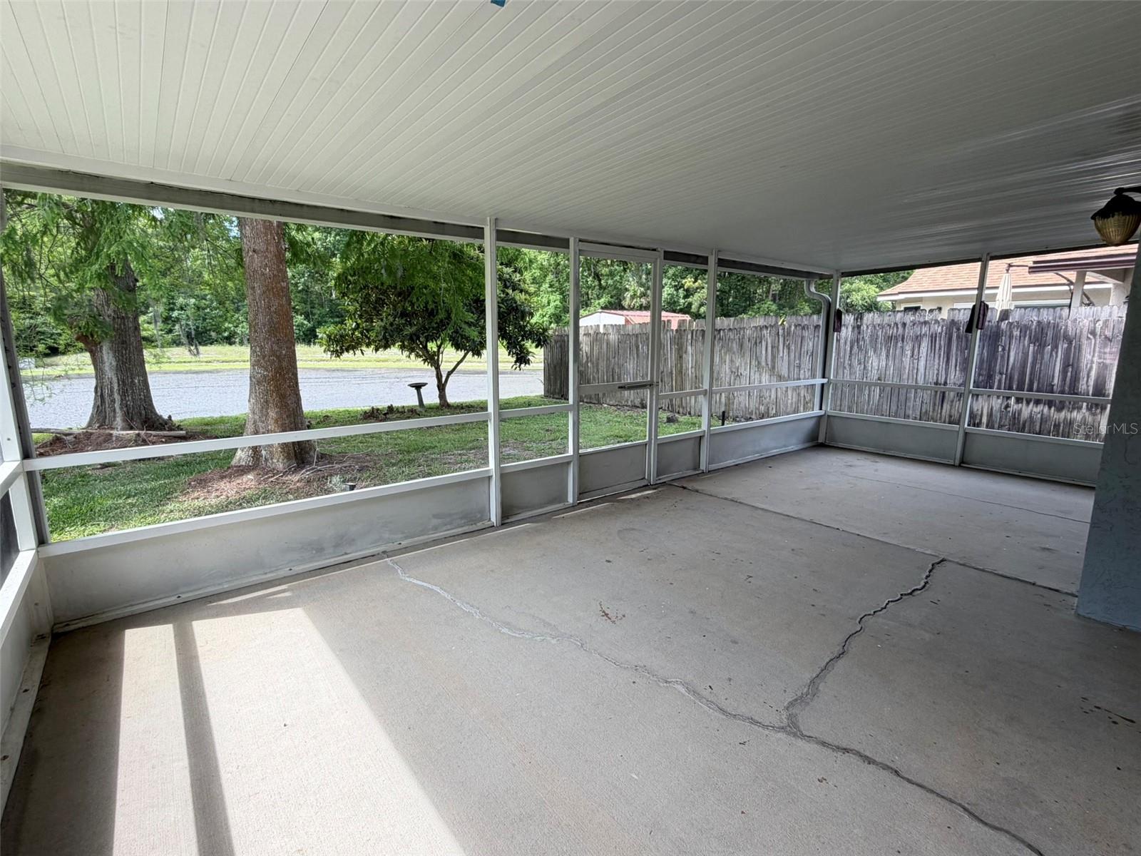 REMINGTON OAKS AT THE CROSSINGS - Residential Lease