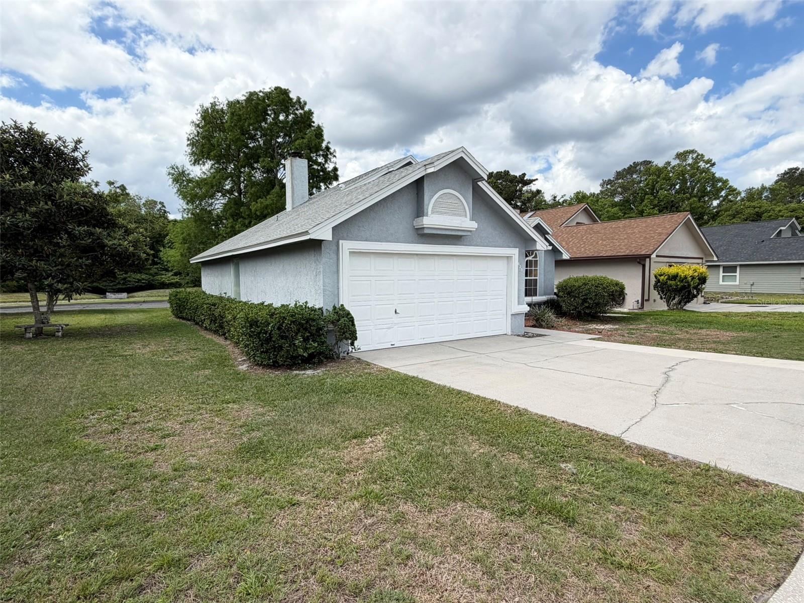 REMINGTON OAKS AT THE CROSSINGS - Residential Lease