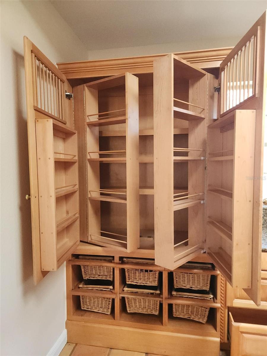 PINNACLE PARK - Residential