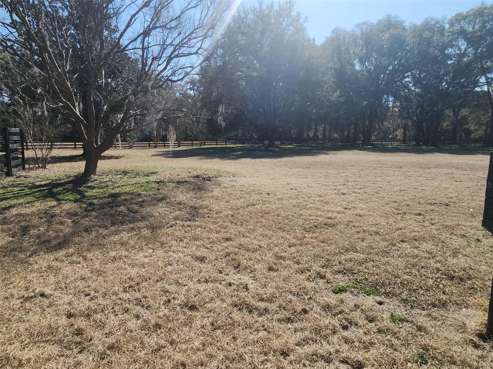 PINNACLE PARK - Residential