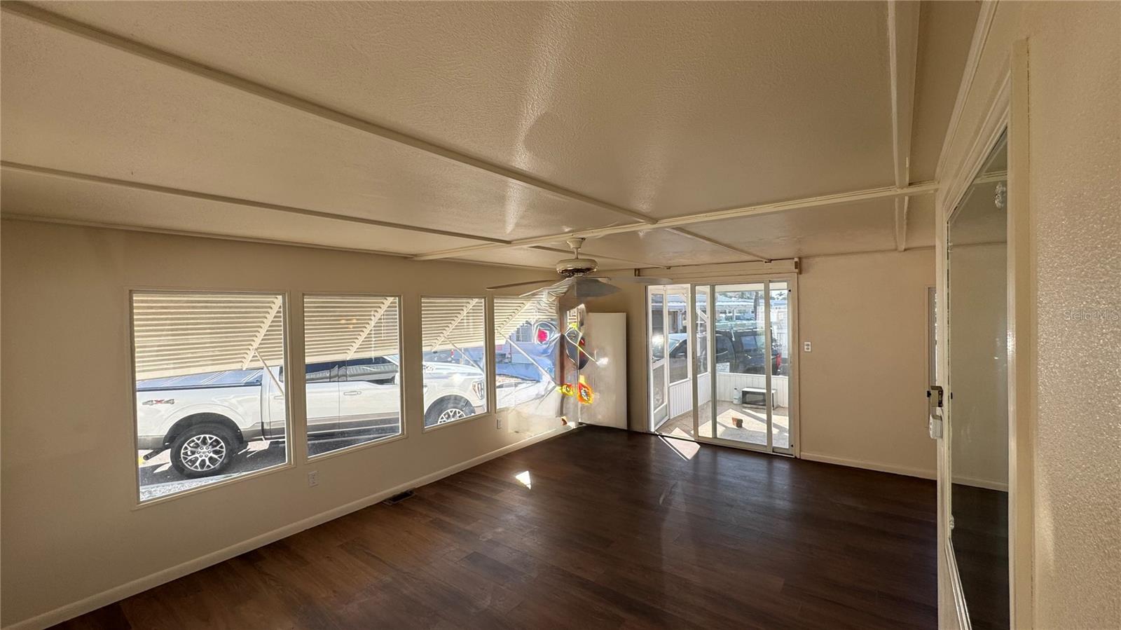 HARBOR LIGHTS MHP CO-OP - Residential