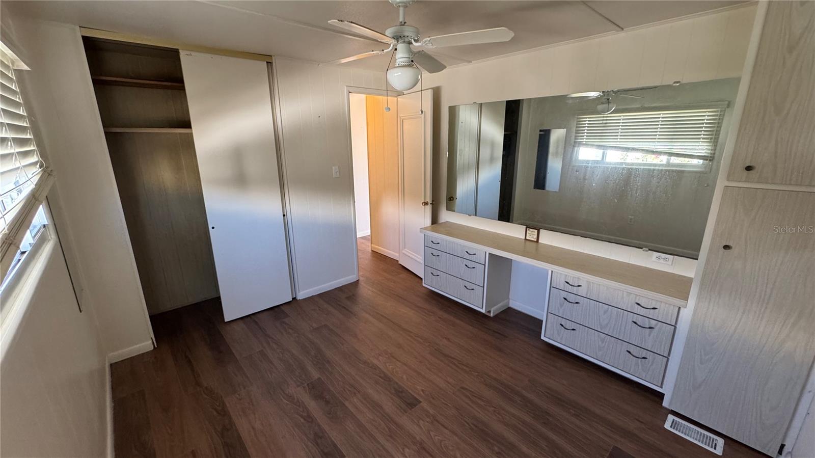 HARBOR LIGHTS MHP CO-OP - Residential